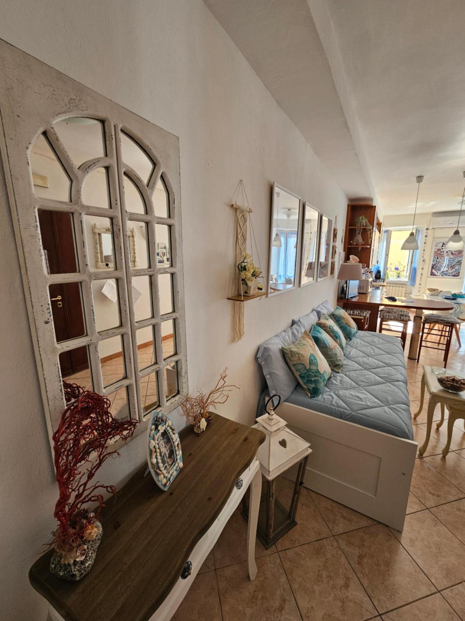 Graziosa -centro Riomaggiore- 5 Terre- Apartamento *